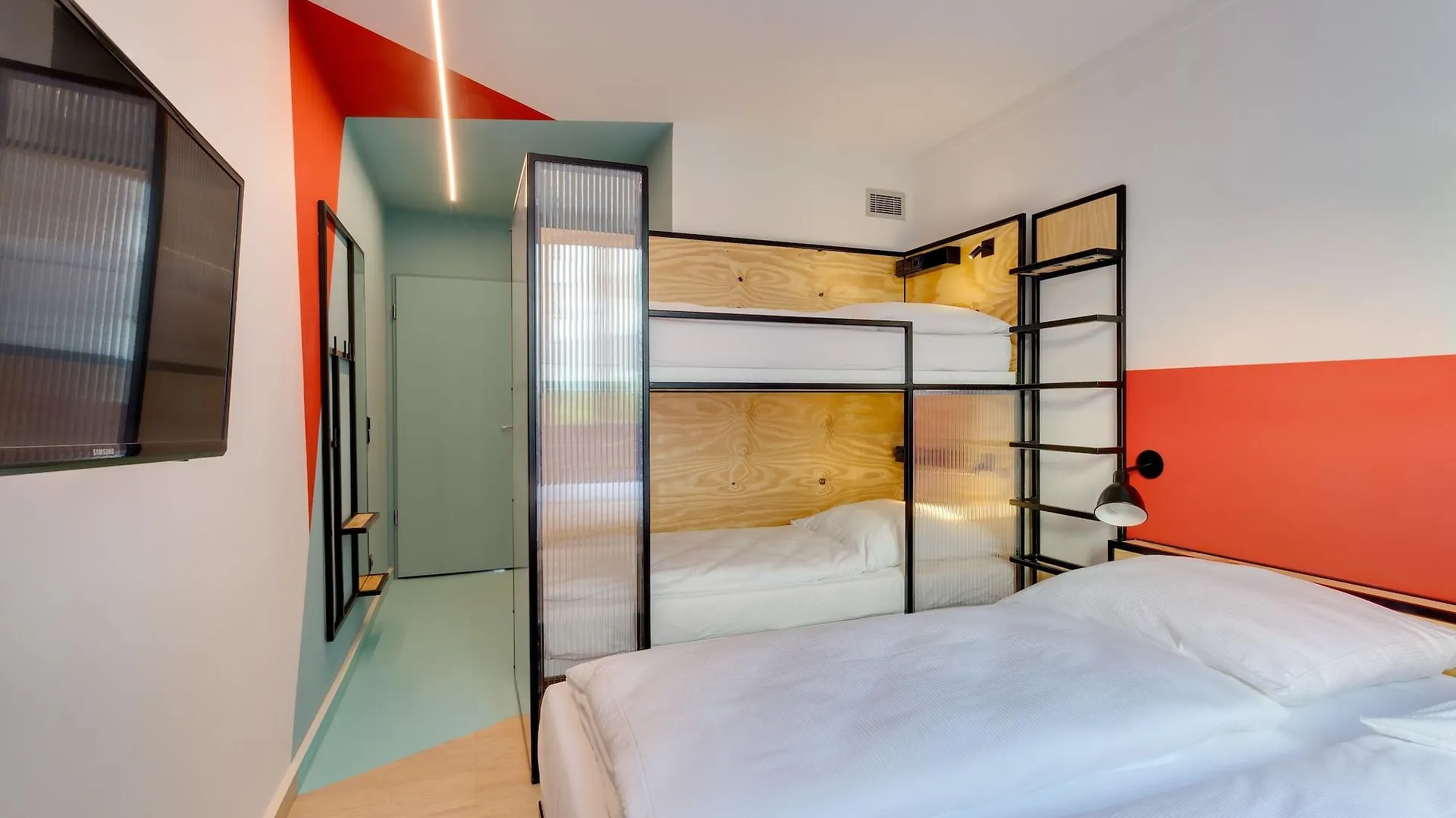 Meininger Hotel Leipzig Hauptbahnhof 3*,  Germany