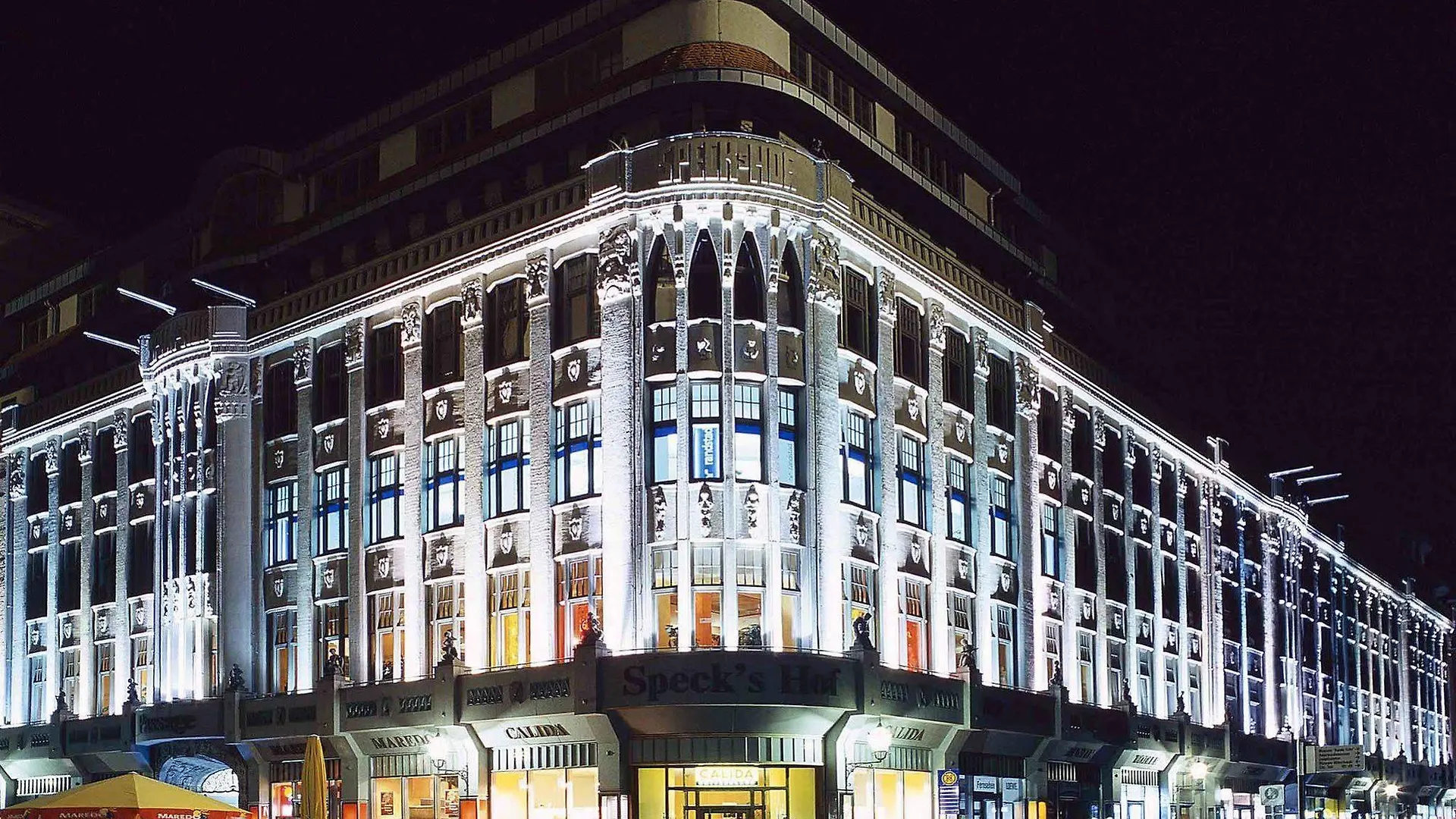 Meininger Hotel Leipzig Hauptbahnhof 3*,