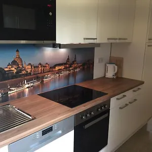 https://ferienwohnungen-rehn.dresdenhotels.net