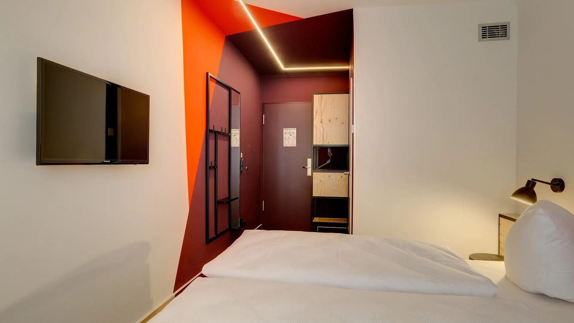 Meininger Hotel Leipzig Hauptbahnhof Germany