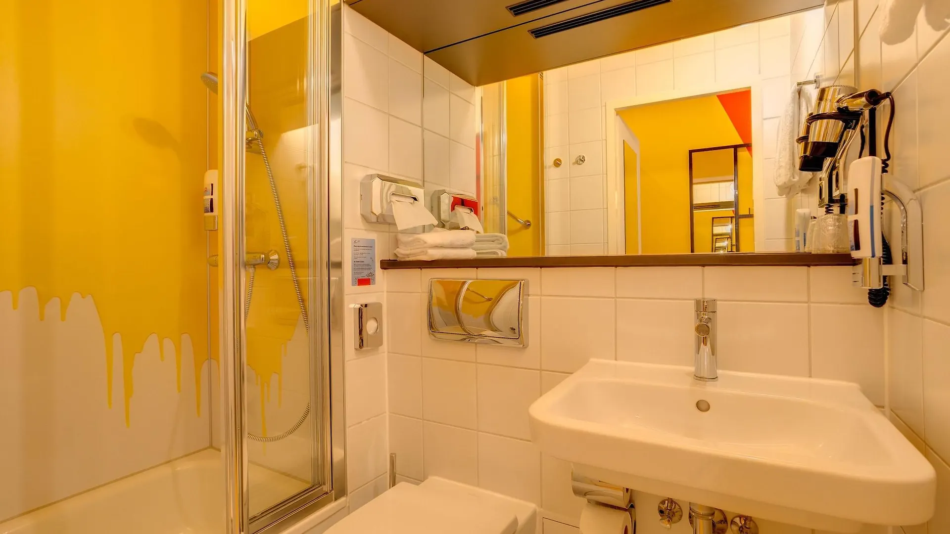 Meininger Hotel Leipzig Hauptbahnhof