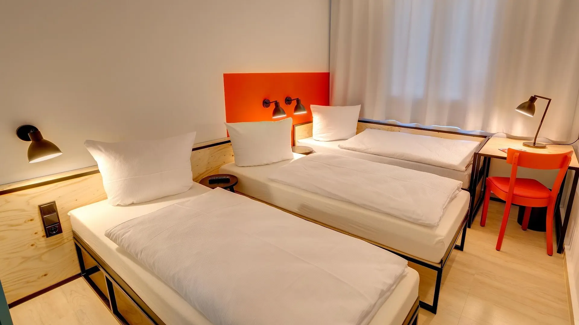 Meininger Hotel Leipzig Hauptbahnhof 3*,