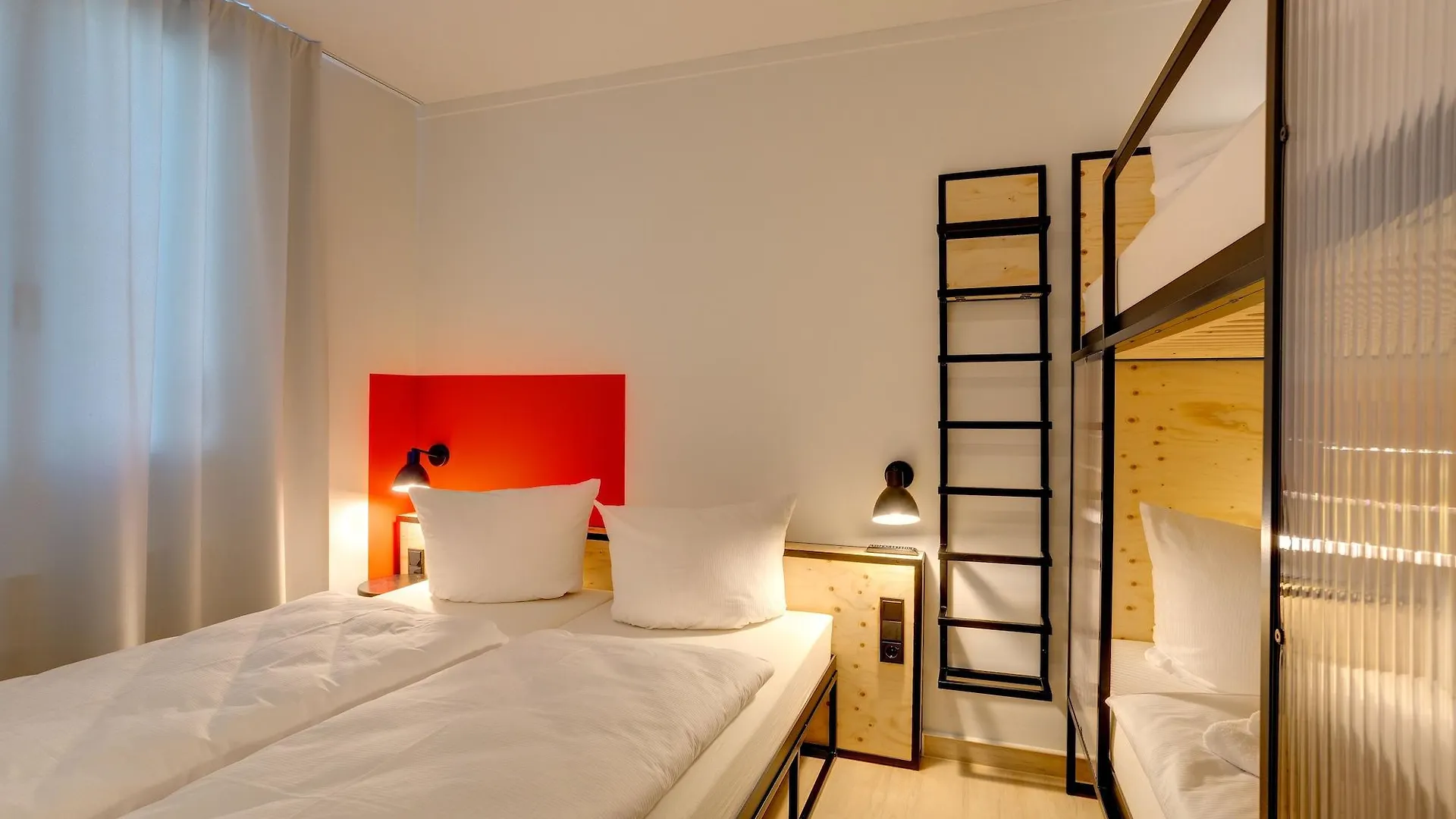 ***  Meininger Hotel Leipzig Hauptbahnhof Germany