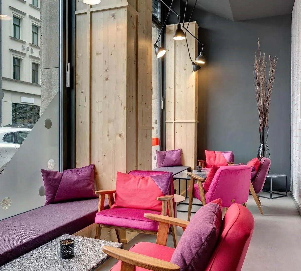 Meininger Hotel Leipzig Hauptbahnhof 3*,