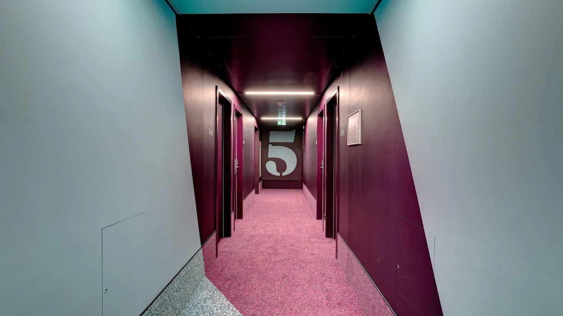 ***  Meininger Hotel Leipzig Hauptbahnhof Germany